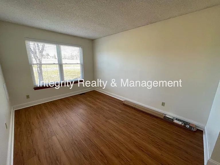 7777 S Steele St — Photo 17