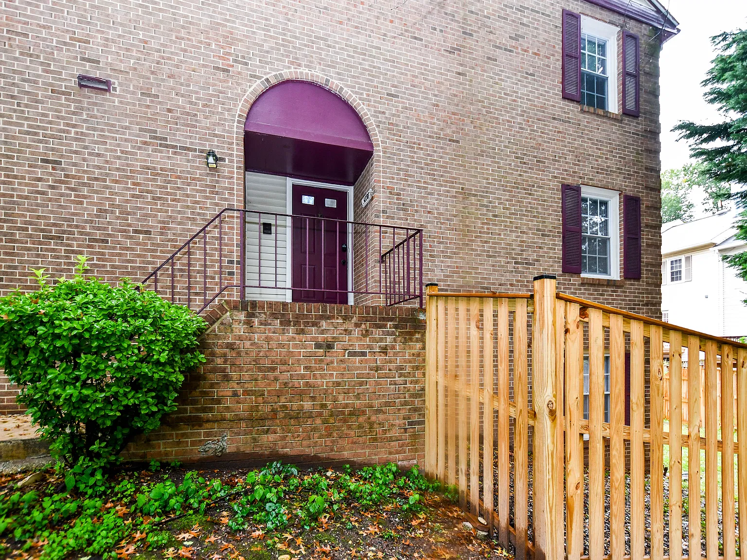 4 bed, 2418 sqft, $3,495 — Photo 3