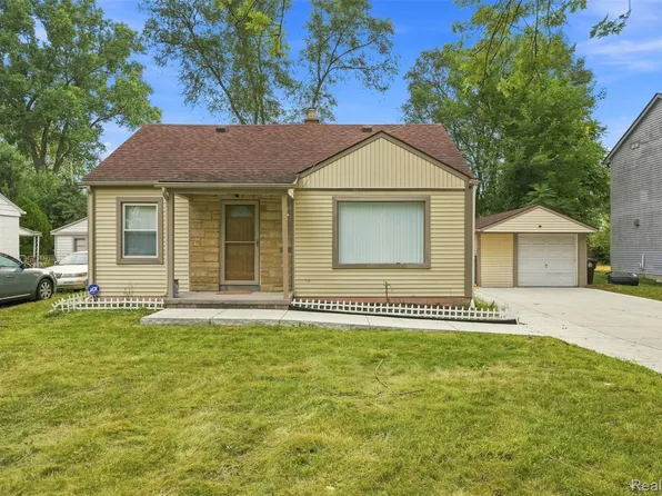 19346 Angling St, Livonia, MI 48152