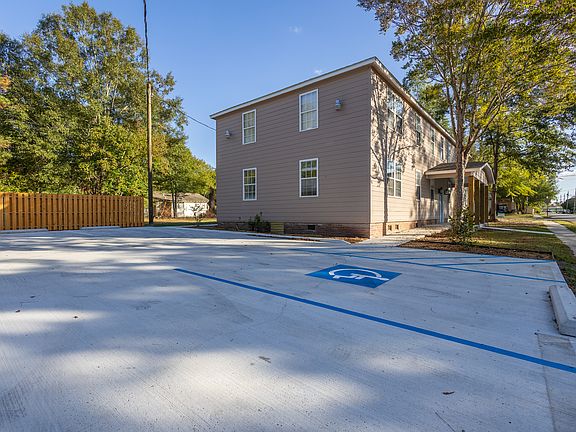 3rd image of 350 S 11th Ave #3