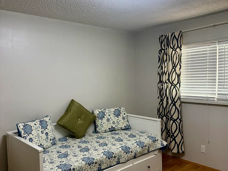 3755 Via Poinciana #304 — Photo 21