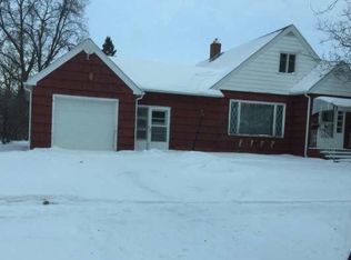 316 8th St NW, Chisholm, MN 55719