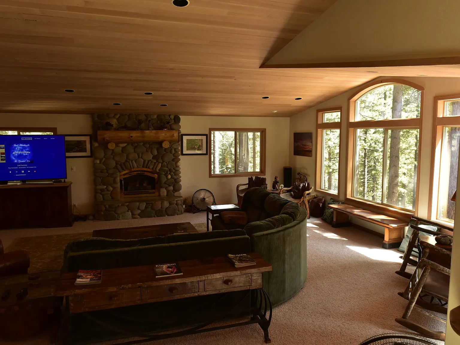 4 bed, 3472 sqft, $6,500 — Photo 4
