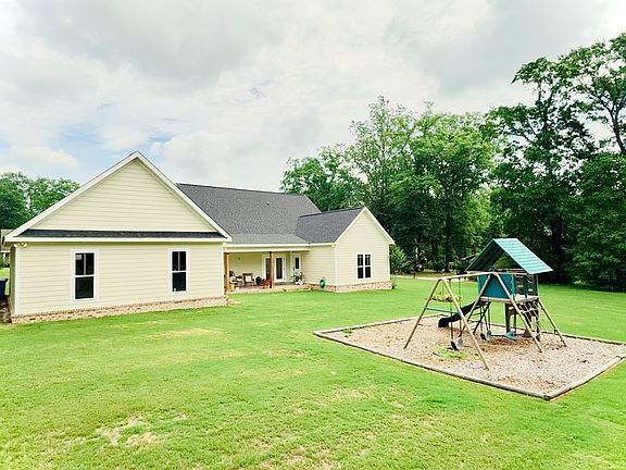 5th image of 2110 Brookhill Rd
