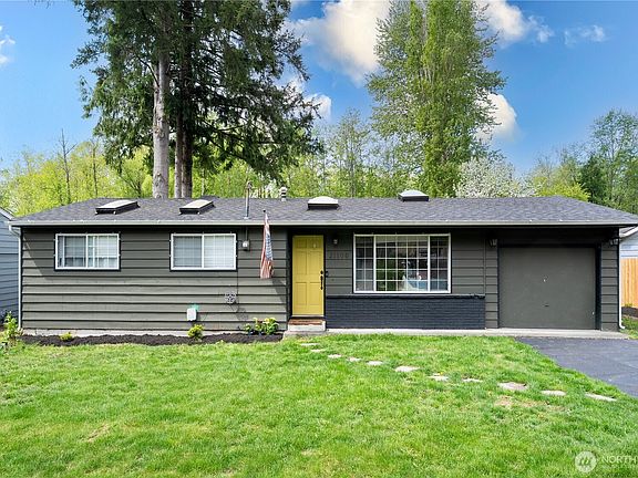 5th image of 21106 22nd Avenue W