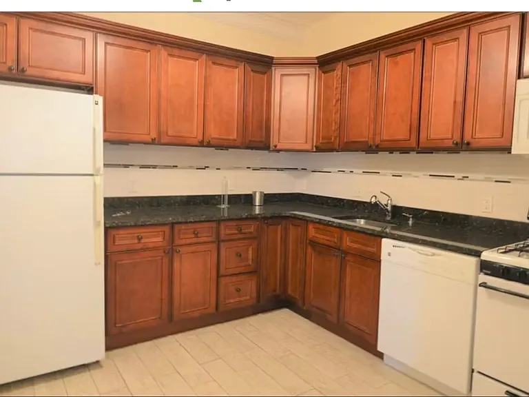 28 Park Vale Ave #111 — Photo 23