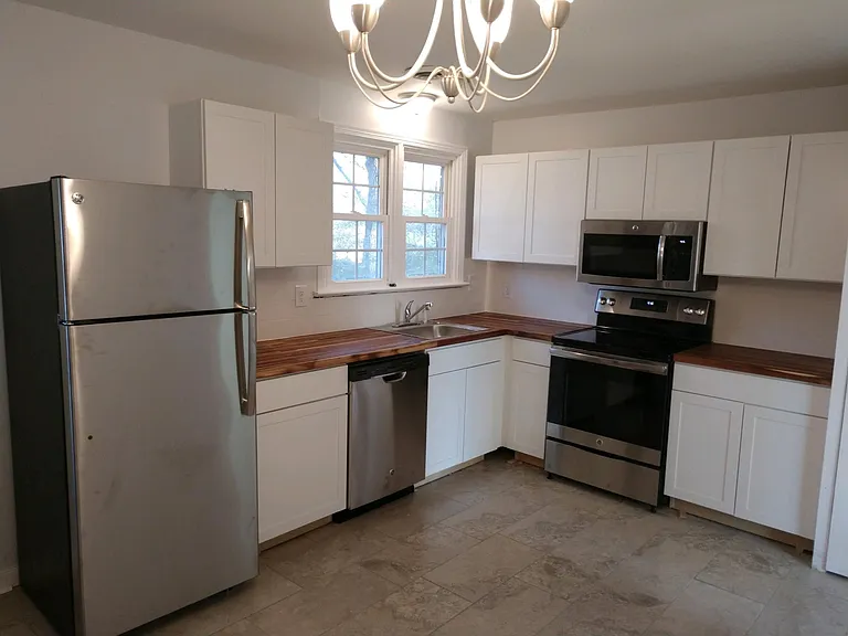 Remodeled kitchen - all new appliances, cabinets and counter