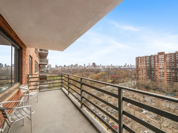 400 Central Park West 15A image 1 of 7