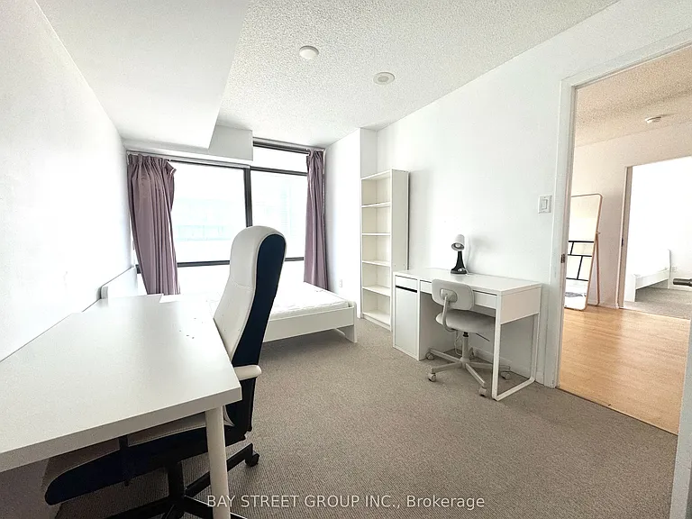 38 Grenville St #1309 — Photo 10