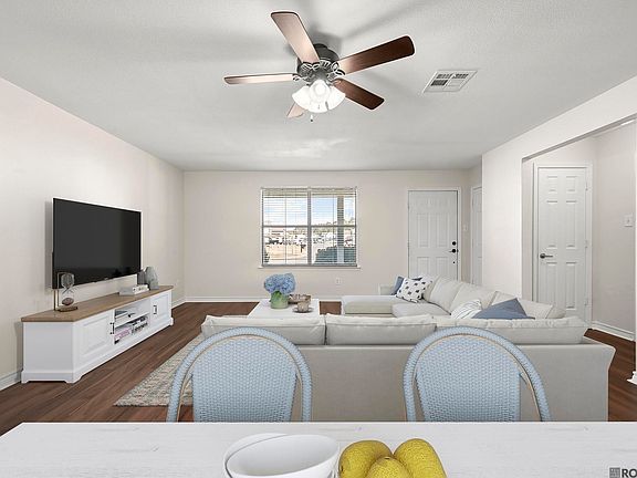 3rd image of 23938 Teakwood Dr