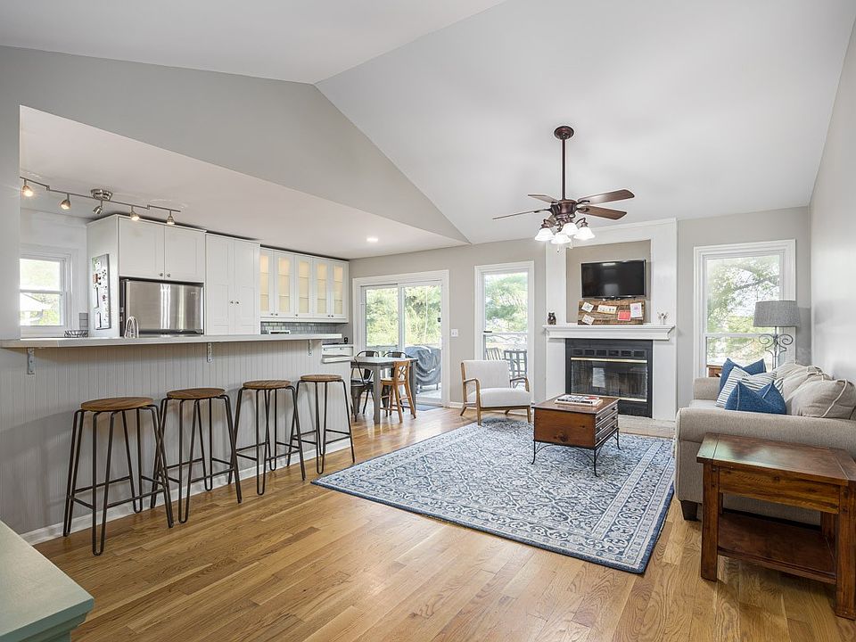 1st image of 5037 English Village Dr
