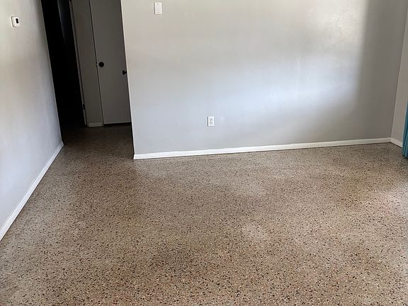 4th image of 105 Diane Dr