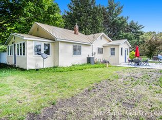 9270 Whitbeck Rd, Montague, MI 49437