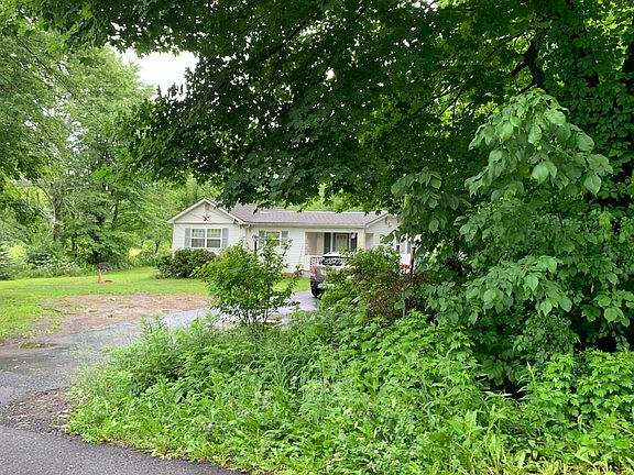 2nd image of 81 Huckleberry Tpke