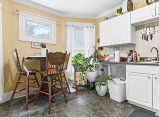 845 S Walnut St APT 2, Springfield, IL 62704