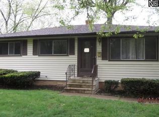 24177 Vincent Dr, North Olmsted, OH 44070