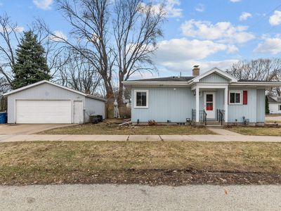1044 Grand St, Oshkosh, WI, 54901
