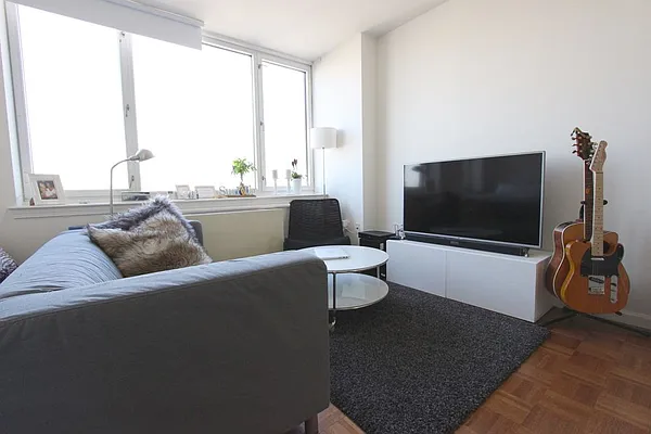 Rented by Dynamik Realty | media 13