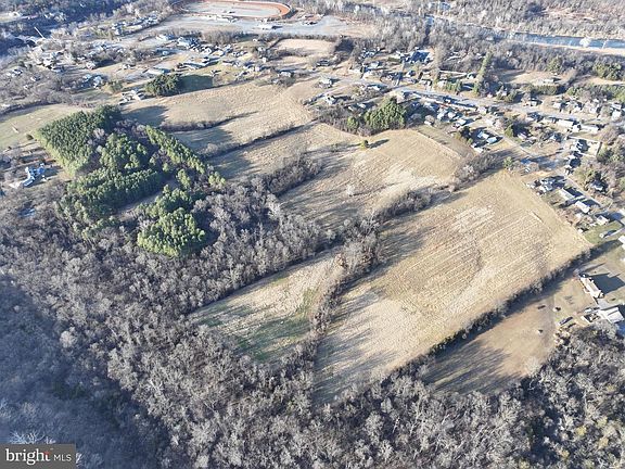 3rd image of Walnut Point W