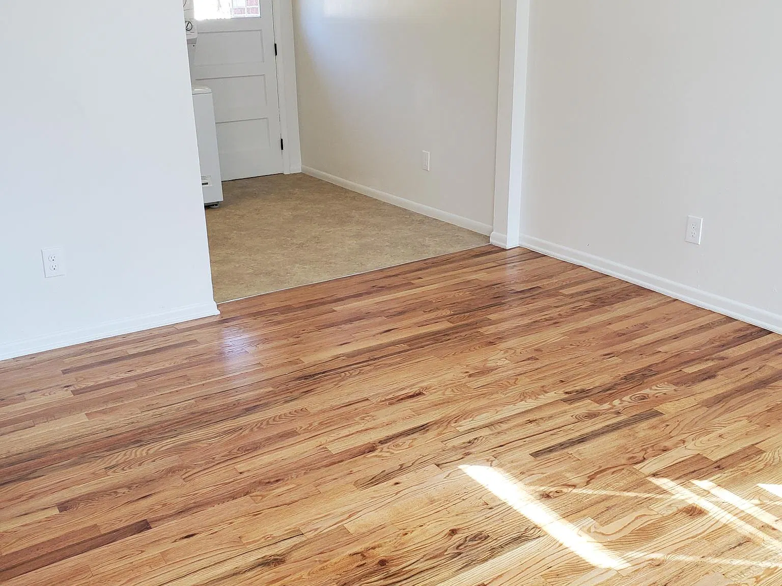 2 bed, 1080 sqft, $1,400 — Photo 3