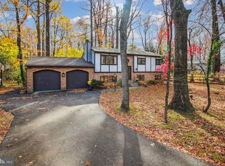 989 Sherwood Forest Rd, Annapolis, MD 21401