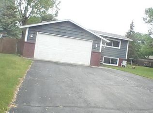 12140 Larch St NW, Coon Rapids, MN 55448