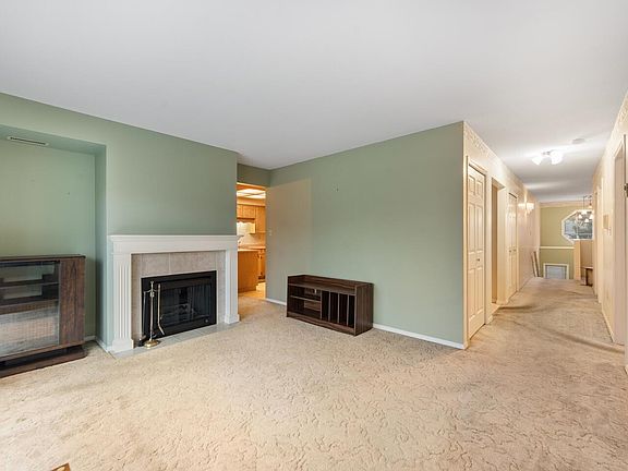 4th image of 19797 64th Ave #16