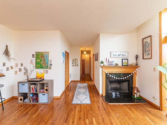 3rd image of 2375 W Montana St APT 3B