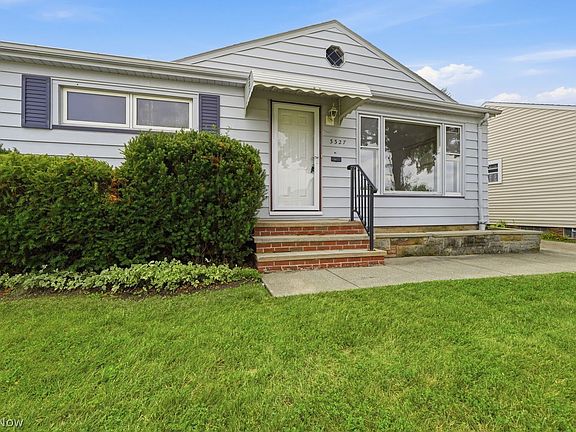 3rd image of 3327 Standish Ave