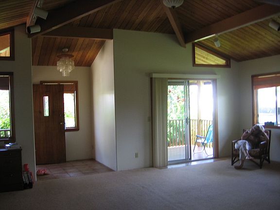 Spacious living/ vaulted ceilings