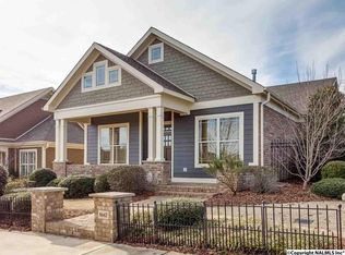 8667 Bellewood Ln, Huntsville, AL 35756