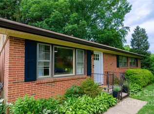 45 Pleasant Ridge Dr, Asheville, NC 28805