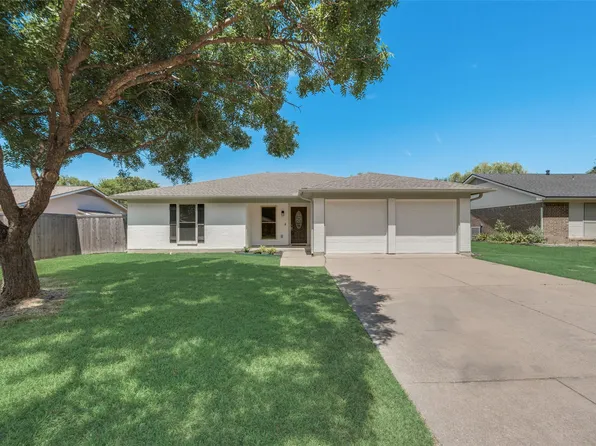 5629 Cork Ln, North Richland Hills, TX 76180