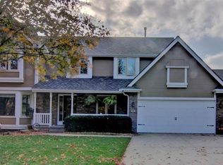 426 S 158th Ave, Omaha, NE 68118