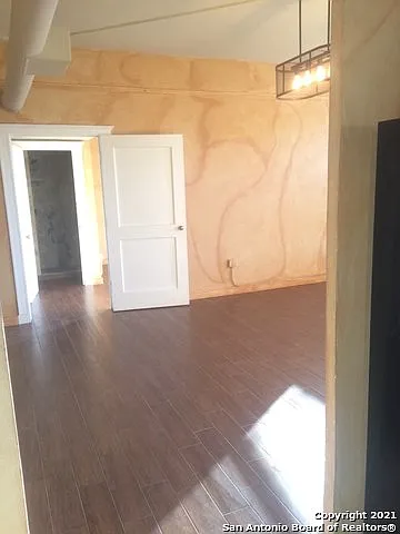 601 N Alamo St #203 — Photo 5
