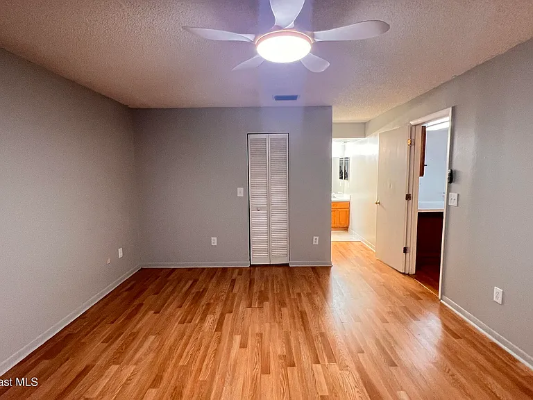 934 Colonial Ave SE — Photo 5