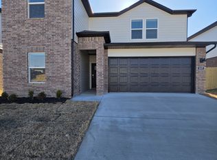 127 S Maroon Ave, Fayetteville, AR 72704