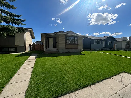 67 Castledale Way NE Photo 1