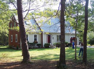 154 Quaker Meeting House Rd, East Sandwich, MA 02537