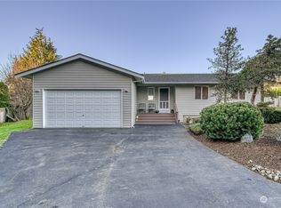37433 NE Fern Pl, Hansville, WA