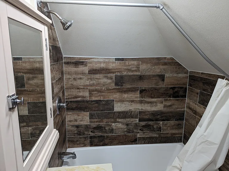 62 1/2 N Warren Ave #1/2 — Photo 5