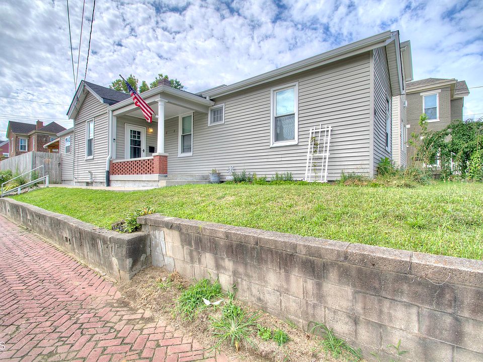 1st image of 434 4th Ave