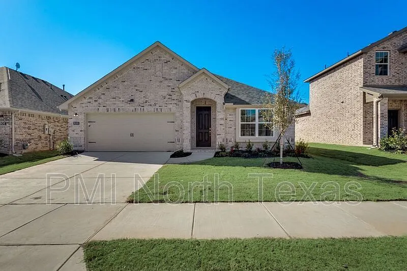 309 Amenduni Ln