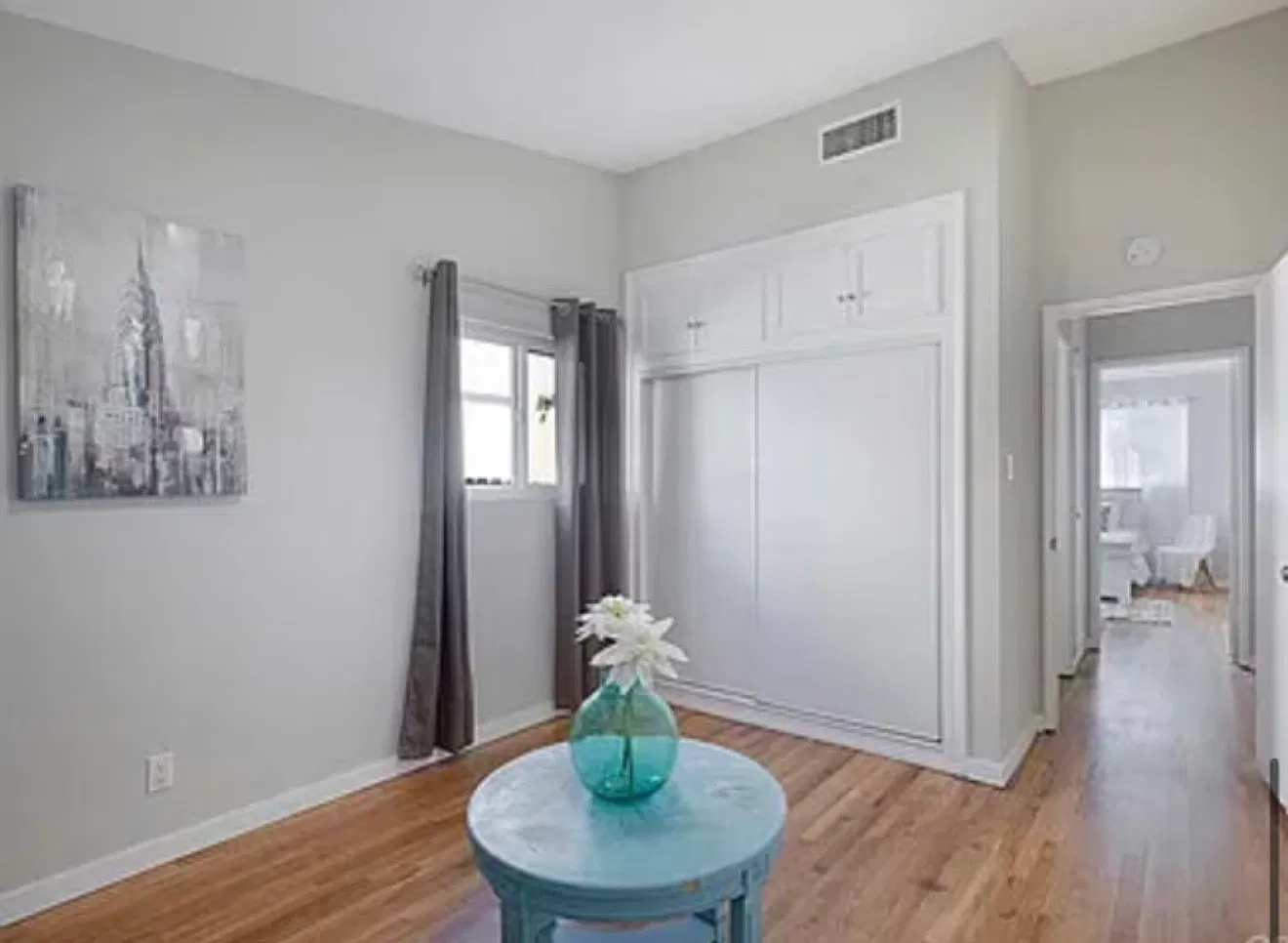 3 bed, 1152 sqft, $3,800 — Photo 3
