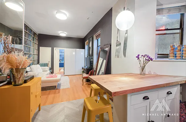 Rented by Cooper & Cooper Real Estate | media 17