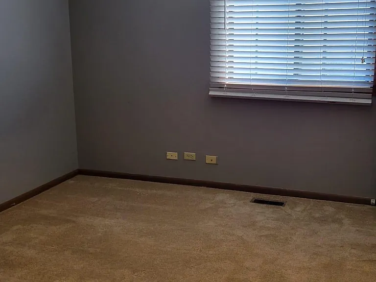 1076 Manchester Ct #1076 — Photo 8