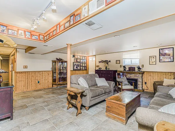 731 Rathbun Avenue image 21 of 33