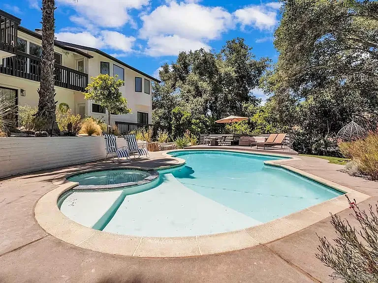 3550 Laketree Dr — Photo 50