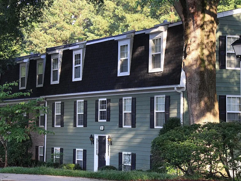 Colonial Towne Apartments — Photo 30