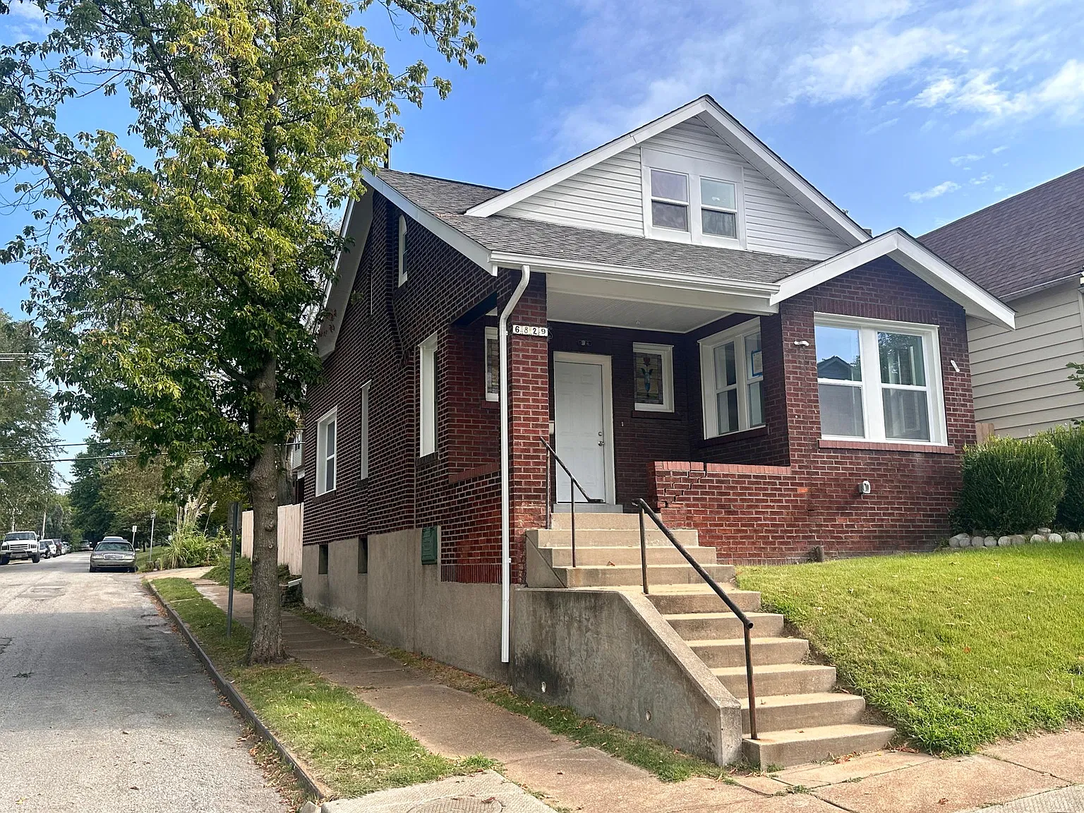 3 bed, 2098 sqft, $2,695 — Photo 2